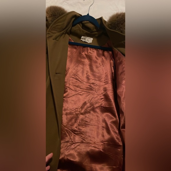 Vintage Brown Caramel Trench Coat water Resistant Jacket with Faux Fur hood - Picture 5 of 7